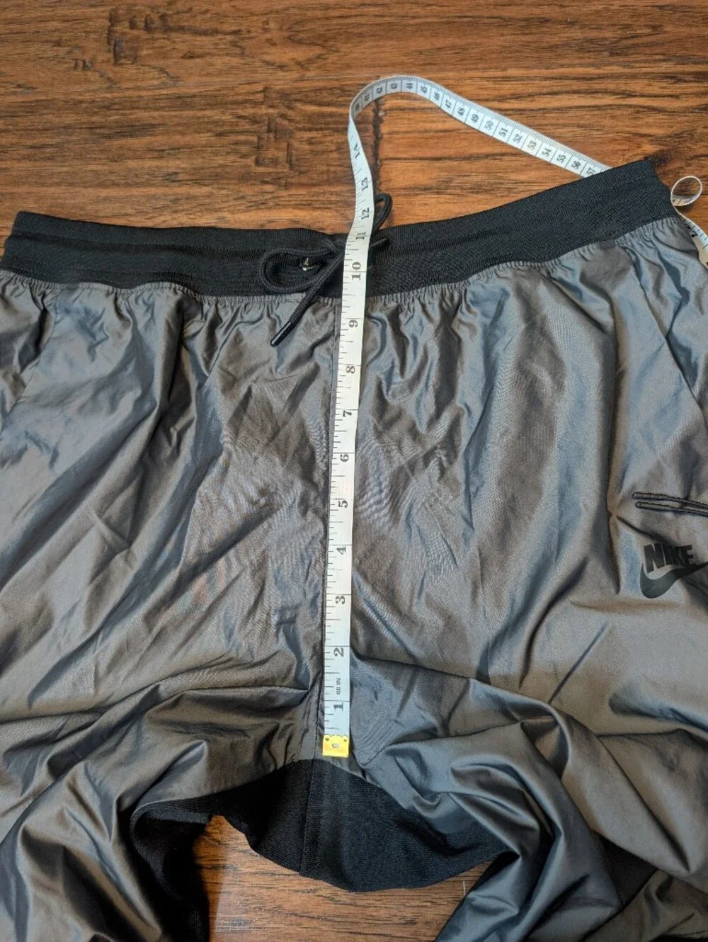 Nike Women's Track Pant Joggers Size Medium - Picture 10 of 11
